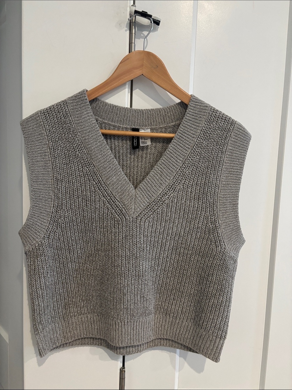 Divided Grey Knit Oversized V-Neck Sweater Vest. Size S